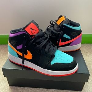 Youth Nike Air Jordan Mids - Multicolor
